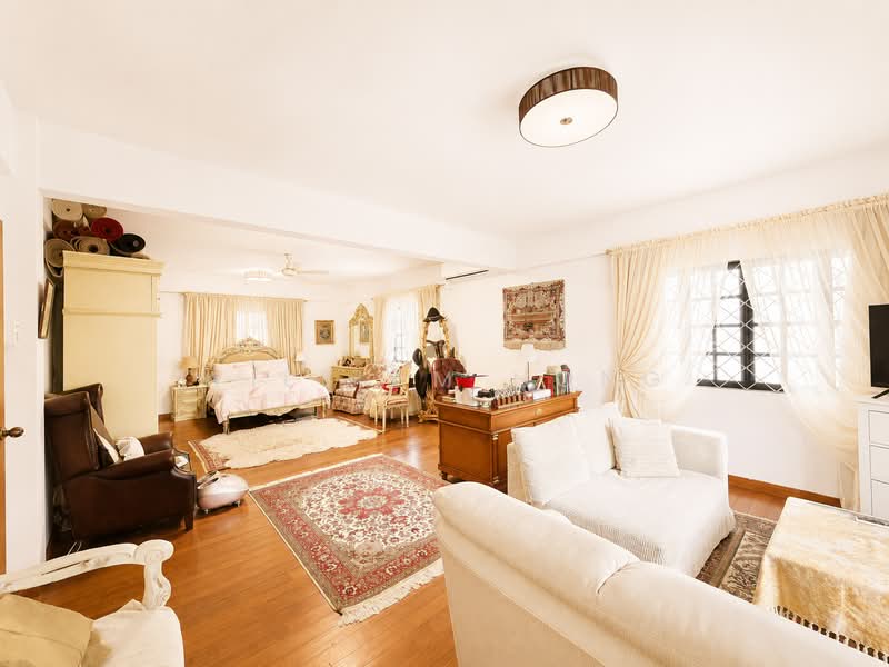 District 17 Detached with Wide Frontage & Sub-Divide Potential, Toh Heights Detached Wide Frontage With Subdivide Potential, 5 Bedrooms, 4,500 sqft, Detached House For Sale, by William Hong, 500173028 - Master Bedroom - PropertyGuru.com.sg