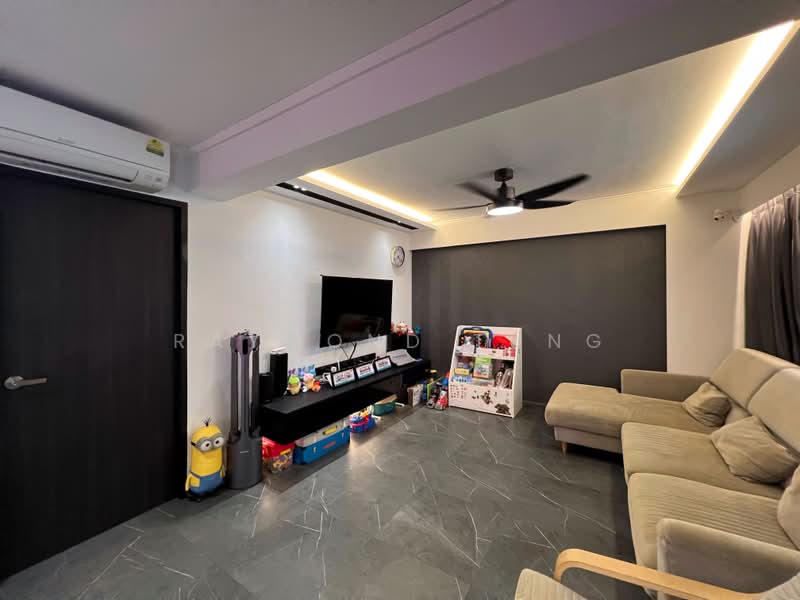 129 Marsiling Rise, 129 Marsiling Rise, 4 Bedrooms, 1,323 sqft, HDB Flat For Sale, by Raymond Tung, 500173039 - Living Room - PropertyGuru.com.sg