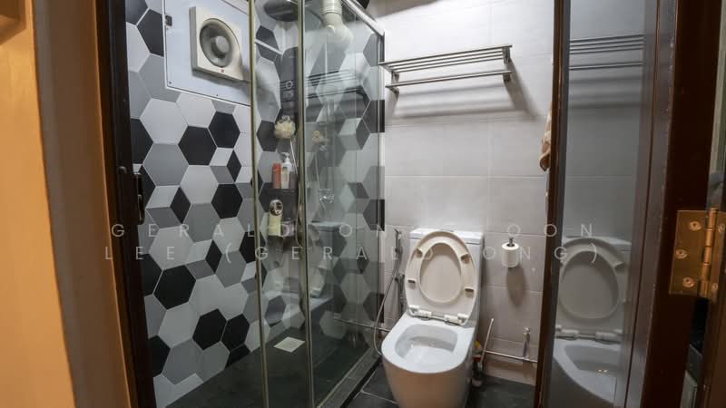 106B Depot Road, 106B Depot Road, 3 Bedrooms, 1,238 sqft, HDB Flat For Sale, by Gerald Ong Soon Lee (Gerald Ong), 500173041 - Bathroom - PropertyGuru.com.sg