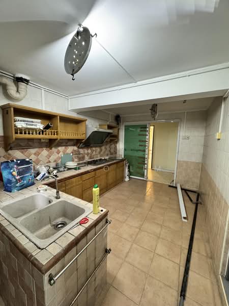 13 Telok Blangah Crescent, 13 Telok Blangah Crescent, 3 Bedrooms, 1,600 sqft, HDB Flat For Rent, by Nico Lim, 500173044 - Kitchen - PropertyGuru.com.sg