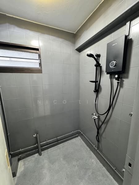 13 Telok Blangah Crescent, 13 Telok Blangah Crescent, 3 Bedrooms, 1,600 sqft, HDB Flat For Rent, by Nico Lim, 500173044 - Bathroom - PropertyGuru.com.sg