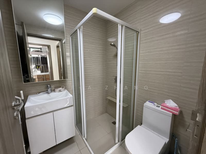 Sky Vue, Bishan Street 14, 2 Bedrooms, 678 sqft, Condominium For Sale, by Sofia Zhang, 500173045 - Bathroom - PropertyGuru.com.sg