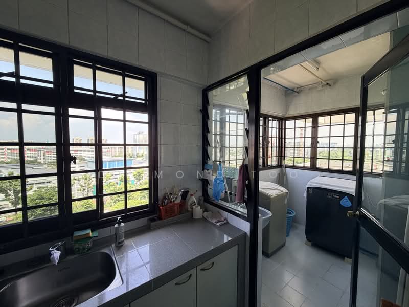 764 Bedok Reservoir View, 764 Bedok Reservoir View, 3 Bedrooms, 1,130 sqft, HDB Flat For Sale, by DESMOND TOO, 500173055 - Kitchen - PropertyGuru.com.sg