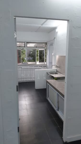 77 Circuit Road, 77 Circuit Road, 2 Bedrooms, 550 sqft, HDB Flat For Rent, by William Tan, 500173061 - Kitchen - PropertyGuru.com.sg