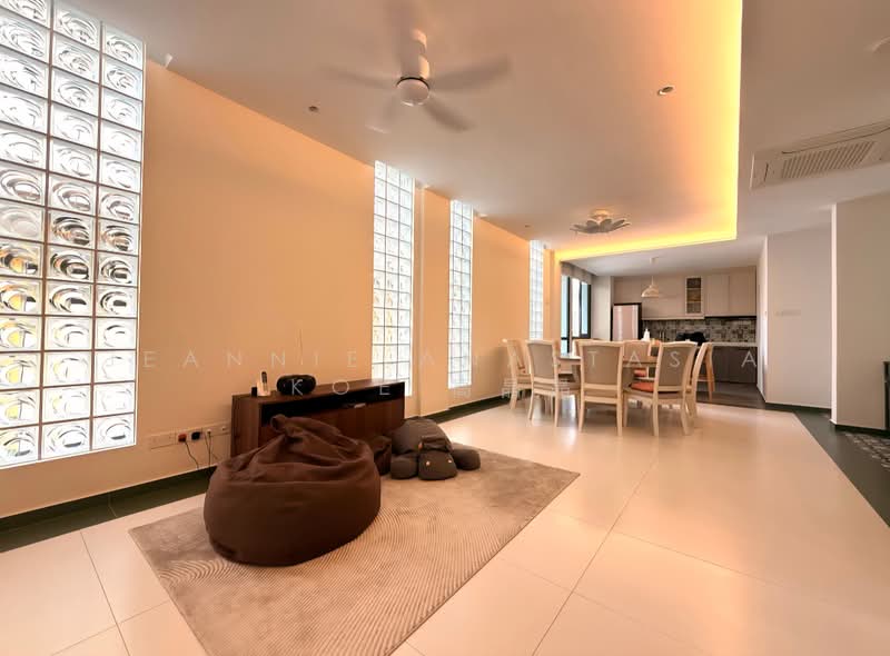 Modern 3.5+ basement Storey Corner-T @ Teacher's Housing Estate Upper Thomson Springleaf Lentor CHIJ, Springleaf Lentor CHIJ St Nicholas, 7 Bedrooms, 5,468 sqft, Terraced House For Sale, by Jeannie Anastasia Koe 高晶晶, 500173068 - Living Room - PropertyGuru.com.sg