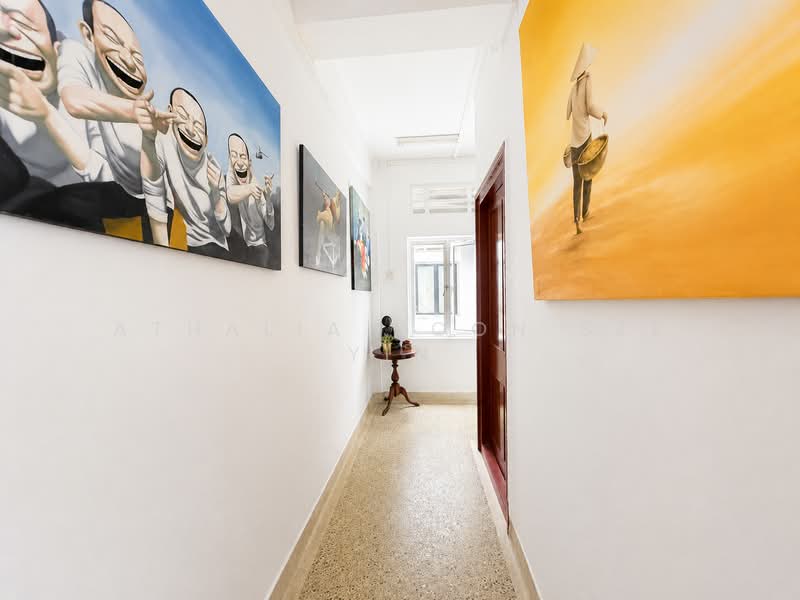 55 Tiong Bahru Road, 55 Tiong Bahru Road, 3 Bedrooms, 1,184 sqft, HDB Flat For Sale, by Athalia Soon Sze Yin, 500173079 - Corridor - PropertyGuru.com.sg