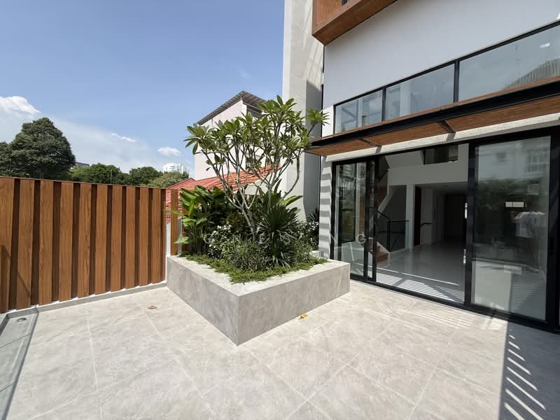⭐️⭐️LANDED7772 @ BRAND NEW TERRACE AT SIGLAP, , 5 Bedrooms, 4,972 sqft, Terraced House For Sale, by Agnes Ng, 500173091 - Exterior - PropertyGuru.com.sg