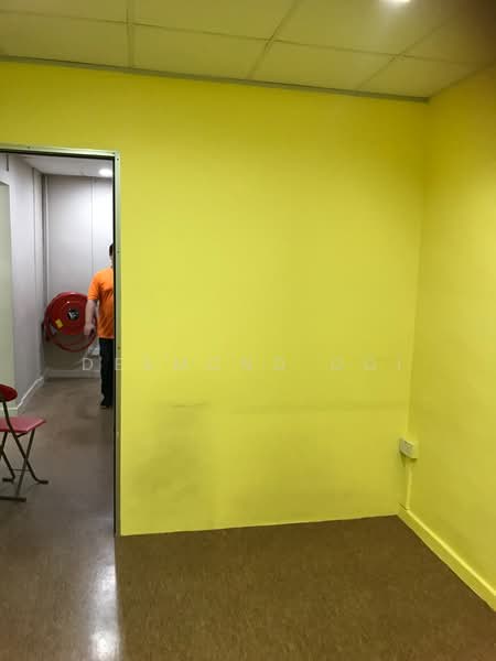 727 Ang Mo Kio Avenue 6, , 893 sqft, Shop / Shophouse For Rent, by Desmond Ooi, 500173093 - Interior - CommercialGuru.com.sg