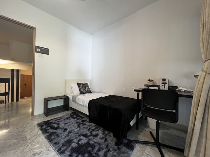 West Coast Gardens, 31 West Coast Lane, Room Rental, 100 sqft, Terraced House For Rent, by Leen Yap, 500173095 - Bedroom - PropertyGuru.com.sg
