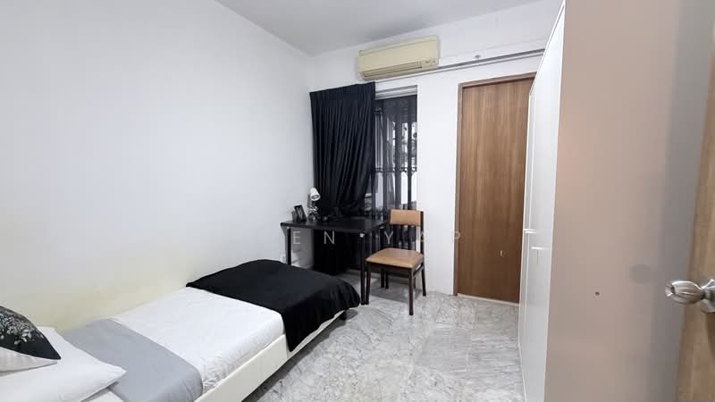 West Coast Gardens, 31 West Coast Lane, Room Rental, 100 sqft, Terraced House For Rent, by Leen Yap, 500173095 - Bedroom - PropertyGuru.com.sg