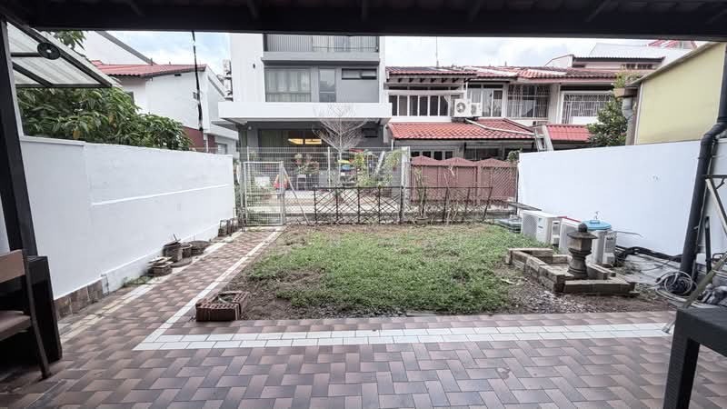 West Coast Gardens, 31 West Coast Lane, Room Rental, 100 sqft, Terraced House For Rent, by Leen Yap, 500173095 - Exterior - PropertyGuru.com.sg