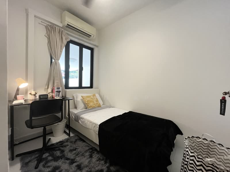 West Coast Gardens, 31 West Coast Place, Room Rental, 95 sqft, Terraced House For Rent, by Leen Yap, 500173111 - Bedroom - PropertyGuru.com.sg