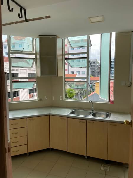 Room for Rent at Dakota/Paya Lebar MRT, , Room Rental, 400 sqft, Apartment For Rent, by Daniel Sng, 500173124 - Kitchen - PropertyGuru.com.sg