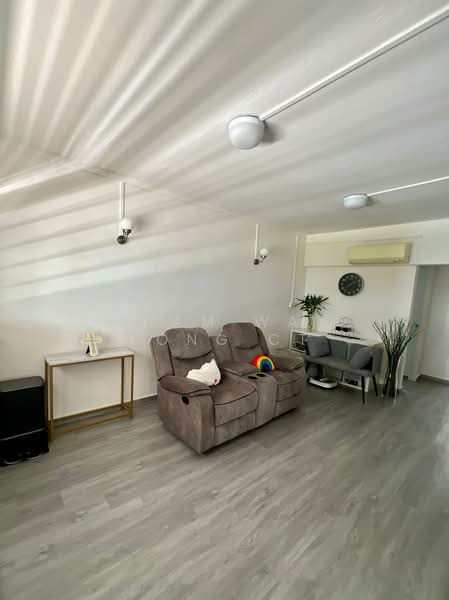 250 Tampines Street 21, 250 Tampines Street 21, 2 Bedrooms, 796 sqft, HDB Flat For Sale, by Tham Wai Fong CT, 500173135 - Living Room - PropertyGuru.com.sg