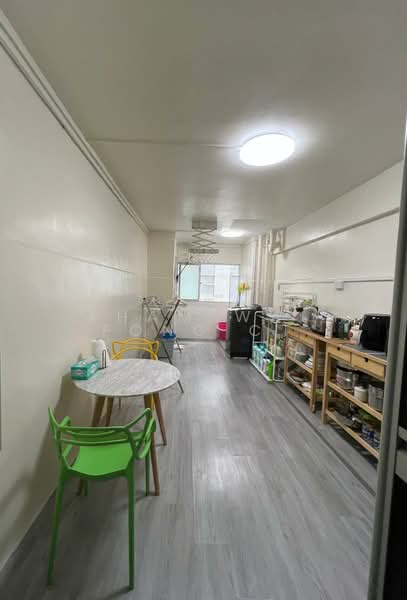 250 Tampines Street 21, 250 Tampines Street 21, 2 Bedrooms, 796 sqft, HDB Flat For Sale, by Tham Wai Fong CT, 500173135 - Interior - PropertyGuru.com.sg