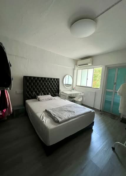 250 Tampines Street 21, 250 Tampines Street 21, 2 Bedrooms, 796 sqft, HDB Flat For Sale, by Tham Wai Fong CT, 500173135 - Bedroom - PropertyGuru.com.sg