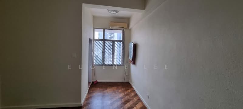 Hoa Nam Building, 27 Foch Road, 2 Bedrooms, 850 sqft, Apartment For Sale, by Eugene Lee, 500173139 - Interior - PropertyGuru.com.sg