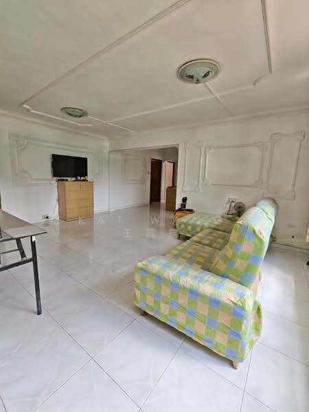 315 Sembawang Vista, 315 Sembawang Vista, Sembawang / Yishun, 4 Bedrooms, 1,331 sqft, HDB Flat For Sale, by Kat Wang 王薇毓, 500173144 - Living Room - PropertyGuru.com.sg