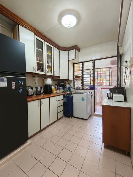 315 Sembawang Vista, 315 Sembawang Vista, Sembawang / Yishun, 4 Bedrooms, 1,331 sqft, HDB Flat For Sale, by Kat Wang 王薇毓, 500173144 - Kitchen - PropertyGuru.com.sg
