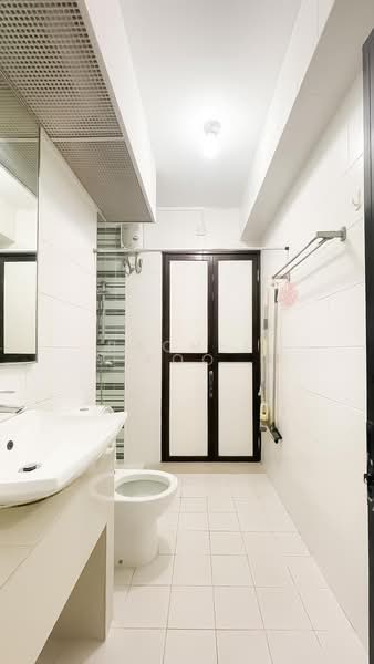 488 Segar Road, 488 Segar Road, Studio, 505 sqft, HDB Flat For Rent, by Rachel Koo, 500173146 - Bathroom - PropertyGuru.com.sg