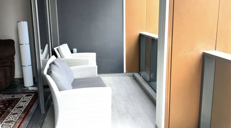 Riviere, 1 Jiak Kim Street, 3 Bedrooms, 1,507 sqft, Condominium For Rent, by Fendy Lee, 500173153 - Balcony - PropertyGuru.com.sg