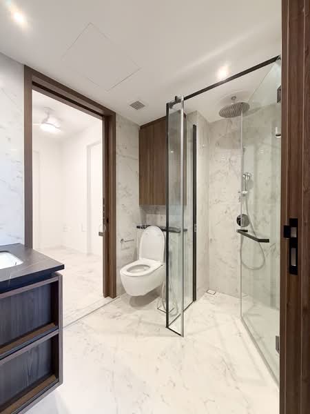 Sceneca Residence, Tanah Merah Kechil Link, 2 Bedrooms, 764 sqft, Condominium For Sale, by Elonn Seah, 500173156 - Bathroom - PropertyGuru.com.sg