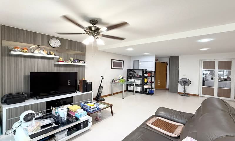 288A Punggol Place, 288A Punggol Place, 3 Bedrooms, 1,205 sqft, HDB Flat For Sale, by Elaine Lee, 500173160 - Living Room - PropertyGuru.com.sg