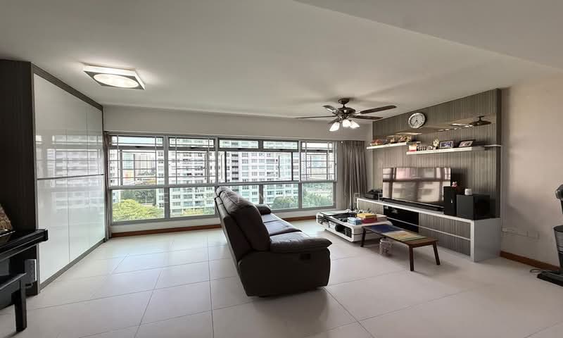 288A Punggol Place, 288A Punggol Place, 3 Bedrooms, 1,205 sqft, HDB Flat For Sale, by Elaine Lee, 500173160 - Living Room - PropertyGuru.com.sg