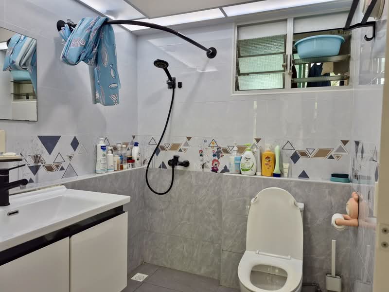 38C Bendemeer Road, 38C Bendemeer Road, 3 Bedrooms, 990 sqft, HDB Flat For Sale, by Helen HU, 500173171 - Bathroom - PropertyGuru.com.sg