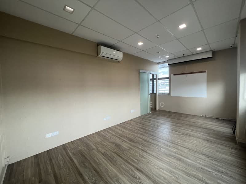 First Centre, 50 Serangoon North Avenue 4, 1,356 sqft, Light Industrial (B1) For Sale, by Lexus Teo, 500173187 - CommercialGuru.com.sg