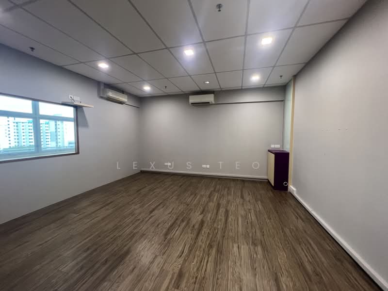 First Centre, 50 Serangoon North Avenue 4, 1,356 sqft, Light Industrial (B1) For Sale, by Lexus Teo, 500173187 - CommercialGuru.com.sg