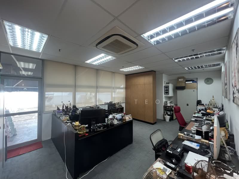 First Centre, 50 Serangoon North Avenue 4, 1,561 sqft, Light Industrial (B1) For Sale, by Lexus Teo, 500173189 - CommercialGuru.com.sg