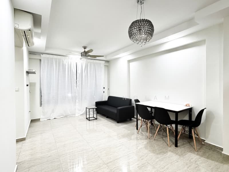 117A Jalan Tenteram, 117A Jalan Tenteram, 2 Bedrooms, 721 sqft, HDB Flat For Sale, by Eunice Ngiam, 500173190 - Living Room - PropertyGuru.com.sg