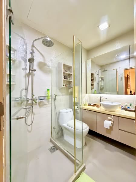 East Bay Gardens, 87 Lorong G Telok Kurau, 4 Bedrooms, 1,711 sqft, Condominium For Sale, by Ryan Ong, 500173198 - Bathroom - PropertyGuru.com.sg
