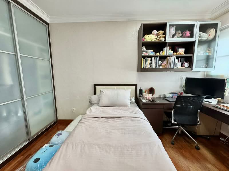 Saint Nicholas View, St. Nicholas View, 6 Bedrooms, 2,800 sqft, Corner Terrace For Sale, by Jacob Ong, 500173199 - Bedroom - PropertyGuru.com.sg