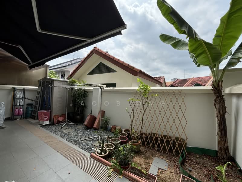 Saint Nicholas View, St. Nicholas View, 6 Bedrooms, 2,800 sqft, Corner Terrace For Sale, by Jacob Ong, 500173199 - Garden - PropertyGuru.com.sg