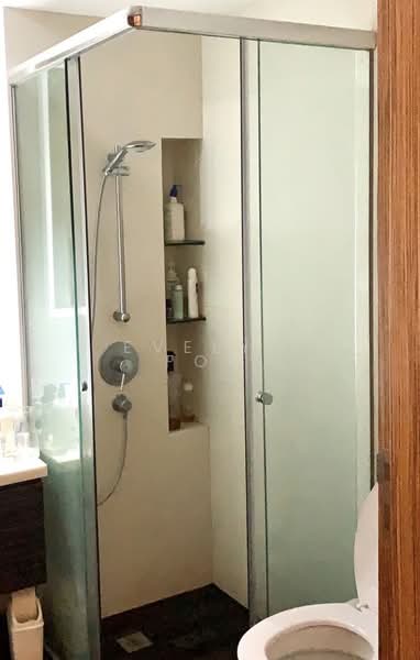 RV Edge, 2 Shanghai Road, 1 Bedroom, 366 sqft, Condominium For Sale, by Evelyn Foo, 500173203 - Bathroom - PropertyGuru.com.sg