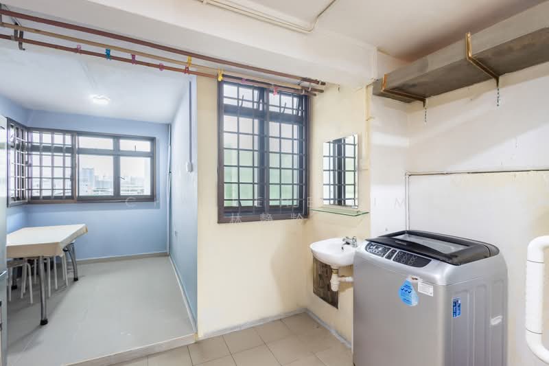 51 Lorong 6 Toa Payoh, 51 Lorong 6 Toa Payoh, 2 Bedrooms, 786 sqft, HDB Flat For Sale, by Charlene Lim (林静龄), 500173204 - Interior - PropertyGuru.com.sg
