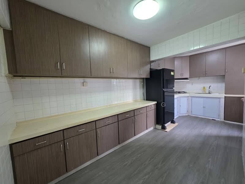 Neptune Court, 1 Marine Vista, 3 Bedrooms, 1,270 sqft, Apartment For Sale, by Jenny Ong, 500173210 - Kitchen - PropertyGuru.com.sg