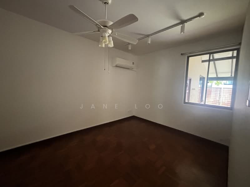 Princess of Wales Road, , 5 Bedrooms, 3,200 sqft, Semi-Detached House For Rent, by Jane Loo, 500173220 - Bedroom - PropertyGuru.com.sg