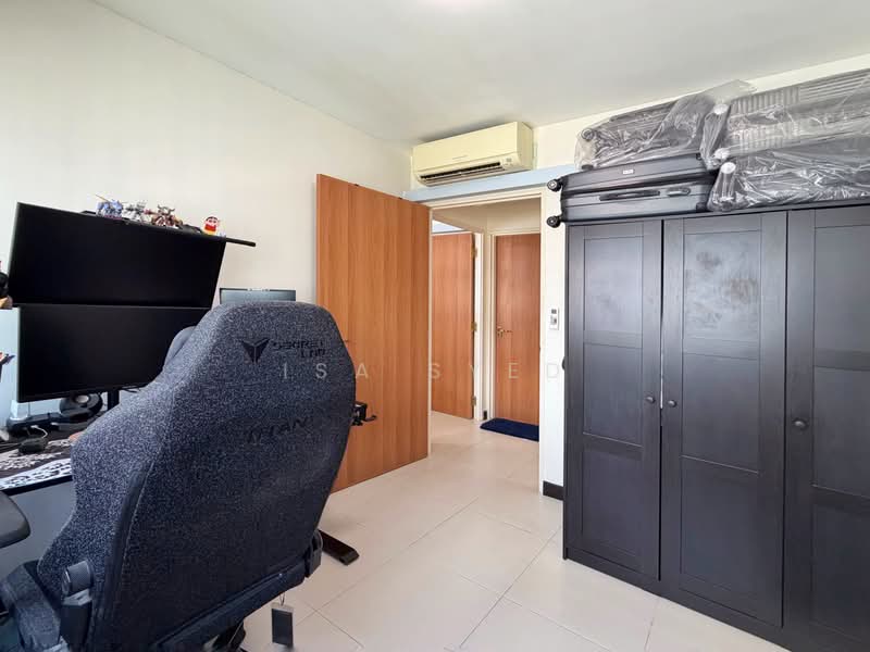 571 Choa Chu Kang Street 52, 571 Choa Chu Kang Street 52, 2 Bedrooms, 721 sqft, HDB Flat For Sale, by Isa Syed, 500173229 - Study - PropertyGuru.com.sg