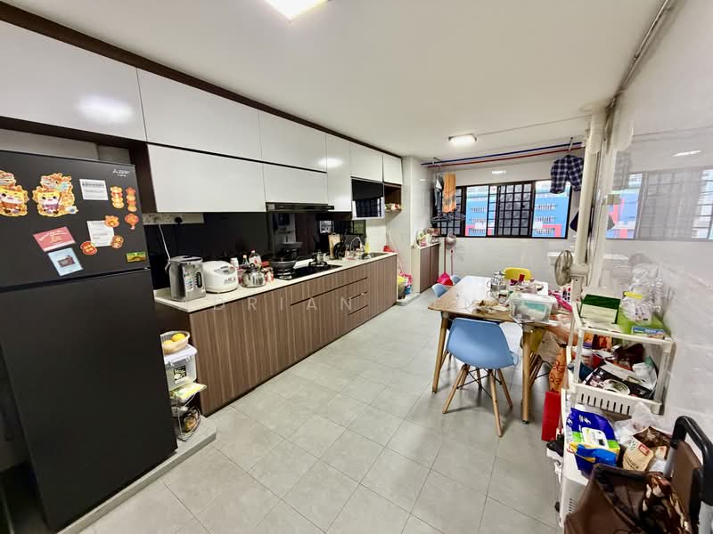 432 Clementi Avenue 3, 432 Clementi Avenue 3, 3 Bedrooms, 979 sqft, HDB Flat For Sale, by Adrian Keng, 500173235 - Kitchen - PropertyGuru.com.sg