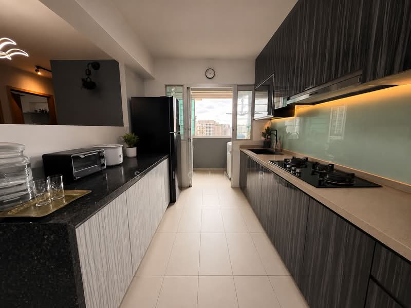 439C Bukit Batok West Avenue 8, 439C Bukit Batok West Avenue 8, 4 Bedrooms, 1,216 sqft, HDB Flat For Sale, by Shiqin R, 500173244 - Kitchen - PropertyGuru.com.sg