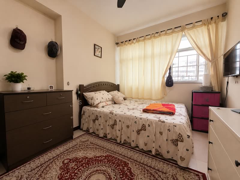 439C Bukit Batok West Avenue 8, 439C Bukit Batok West Avenue 8, 4 Bedrooms, 1,216 sqft, HDB Flat For Sale, by Shiqin R, 500173244 - Bedroom - PropertyGuru.com.sg