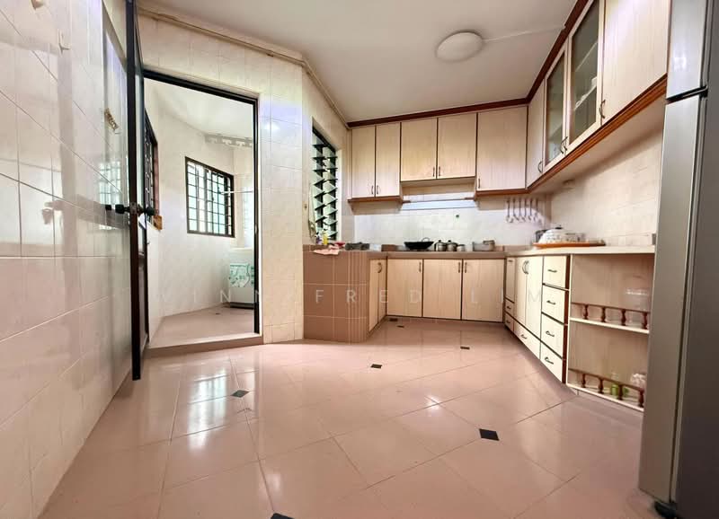 132 Rivervale Street, 132 Rivervale Street, 3 Bedrooms, 1,313 sqft, HDB Flat For Sale, by Winnifred Lim, 500173251 - Kitchen - PropertyGuru.com.sg