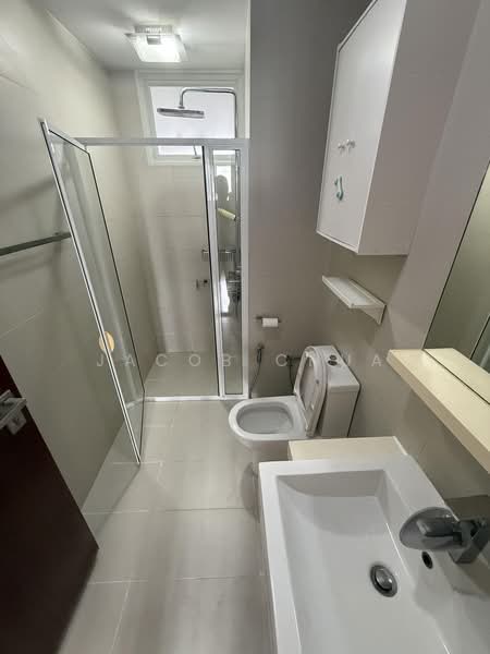 Mi Casa, 315 Choa Chu Kang Avenue 3, 4 Bedrooms, 1,367 sqft, Condominium For Rent, by Jacob Chua, 500173254 - Bathroom - PropertyGuru.com.sg