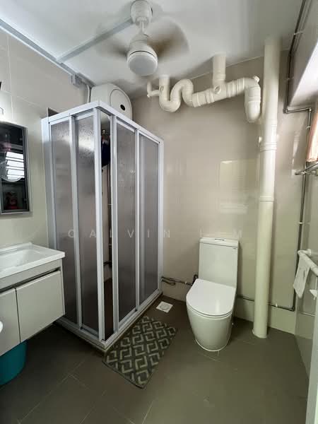 516 Serangoon North Avenue 4, 516 Serangoon North Avenue 4, 4 Bedrooms, 1,572 sqft, HDB Flat For Sale, by Calvin Lim, 500173273 - Bathroom - PropertyGuru.com.sg