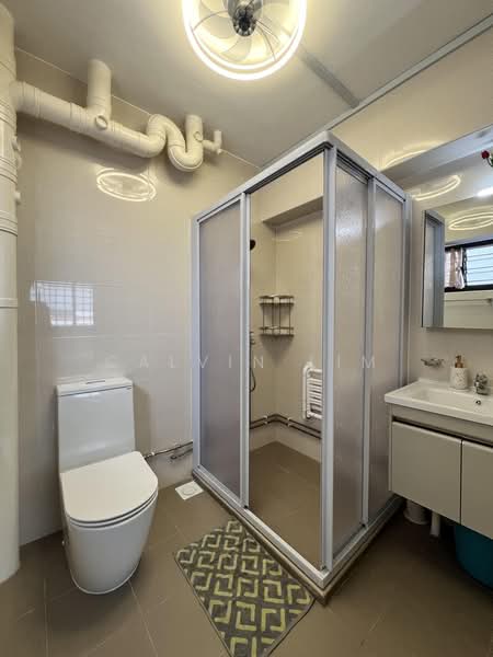 516 Serangoon North Avenue 4, 516 Serangoon North Avenue 4, 4 Bedrooms, 1,572 sqft, HDB Flat For Sale, by Calvin Lim, 500173273 - Bathroom - PropertyGuru.com.sg