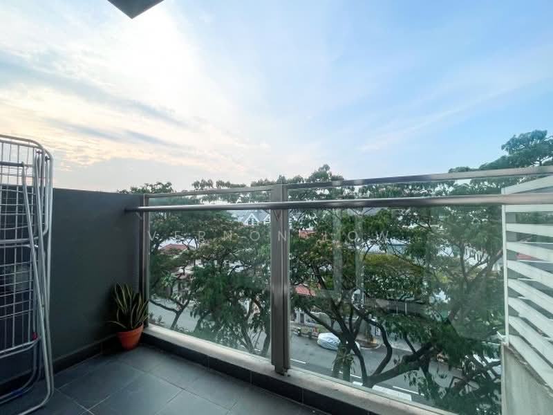 Kensington Square, 2 Jalan Lokam, 2 Bedrooms, 915 sqft, Apartment For Sale, by Vernon Low, 500173279 - PropertyGuru.com.sg