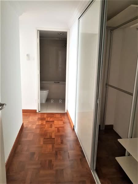 Cairnhill Plaza, 53 Cairnhill Road, Orchard / River Valley, 3 Bedrooms, 2,293 sqft, Apartment For Rent, by Terri Lee, 500173302 - Corridor - PropertyGuru.com.sg